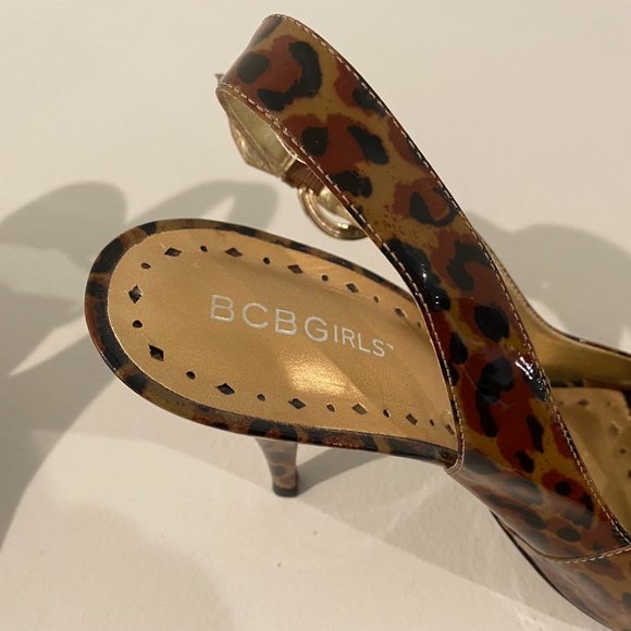 🎉Host Pick 🎉 BCBGirls Leopard Print Peep Toe Stiletto Heeled Sandal Size 9.5 - Picture 4 of 11